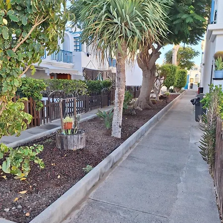 Holiday home Poolfront *