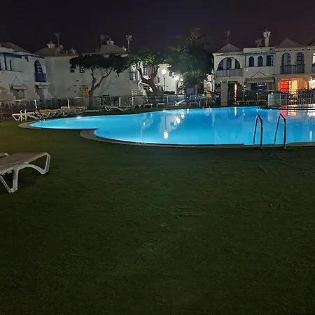 Сasa de vacaciones Poolfront
