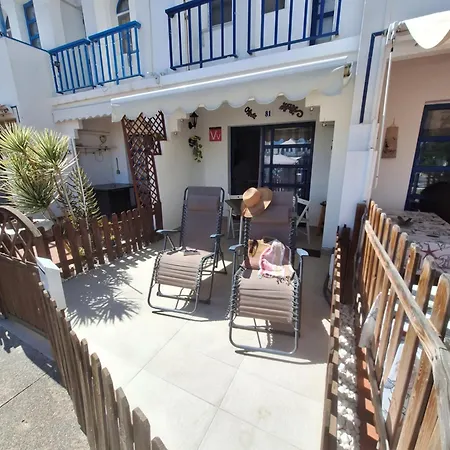 Holiday home Poolfront *