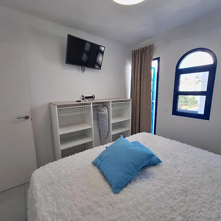 Semesterbostad Poolfront Playa del Inglés